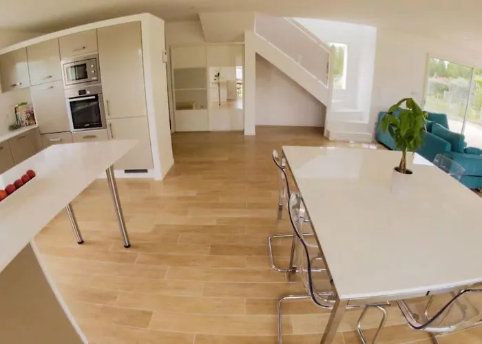 Villa Maison De Avec Piscine *